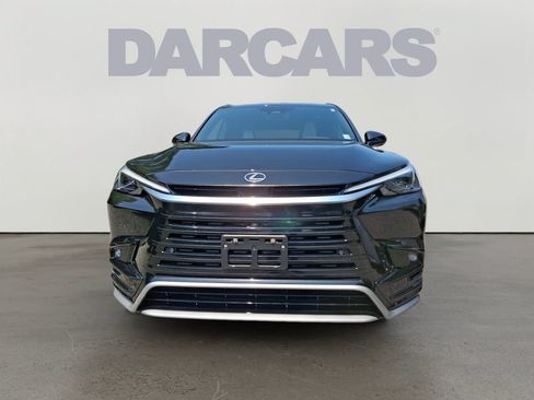 Used 2024 Lexus TX 500h AWD w/ Technology Package image 2