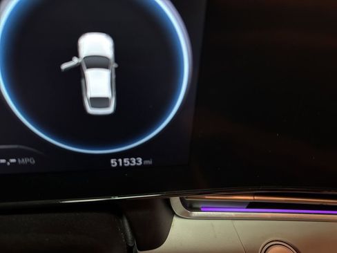 Used 2021 Hyundai Elantra Limited image 34