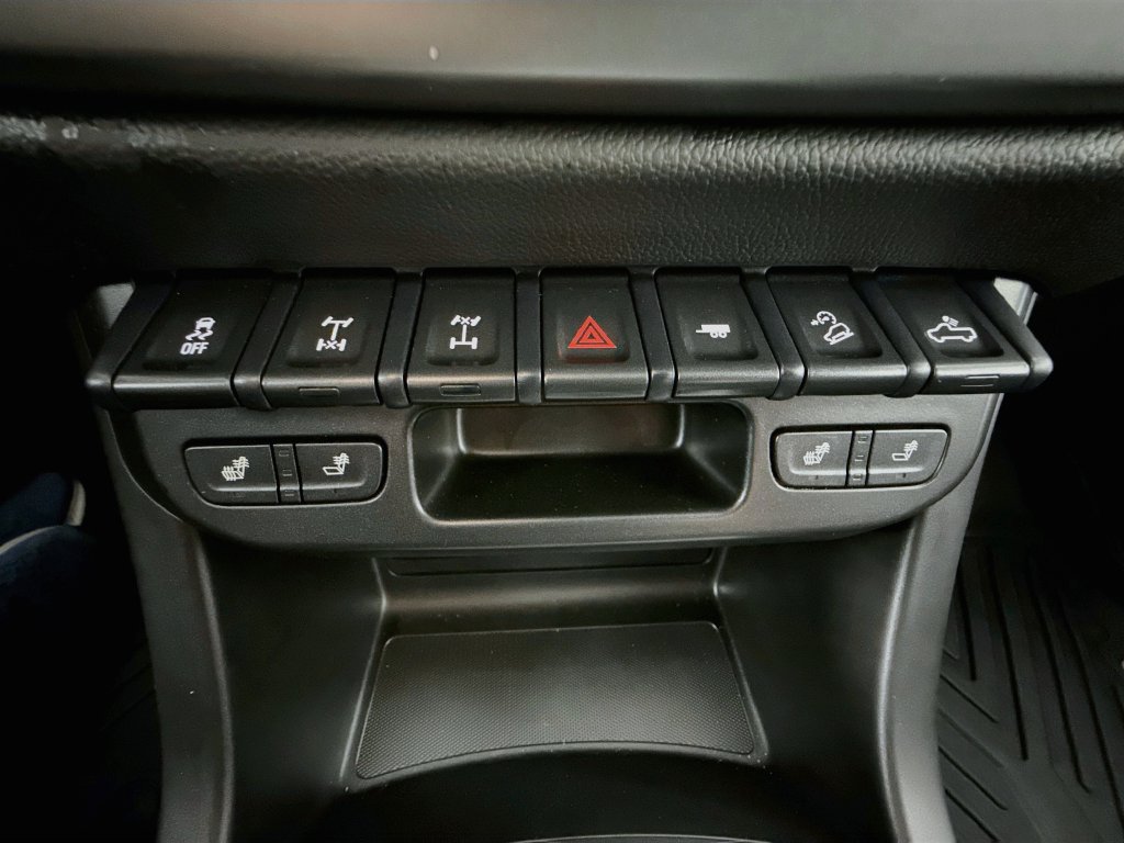 Used 2020 Chevrolet Colorado ZR2 AWD/4WD image 33