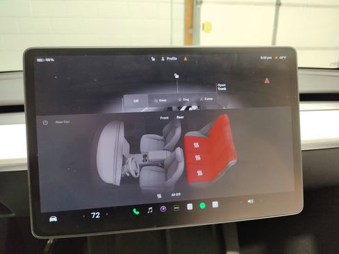 Used 2025 Tesla Model Y Long Range image 30