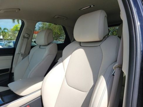 Certified 2026 Genesis GV70 2.5T AWD/4WD image 13
