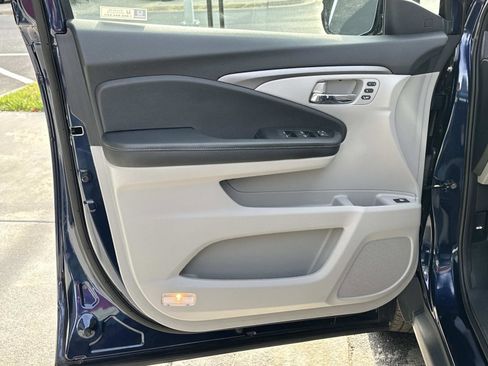 Used 2023 Honda Ridgeline RTL-E image 17