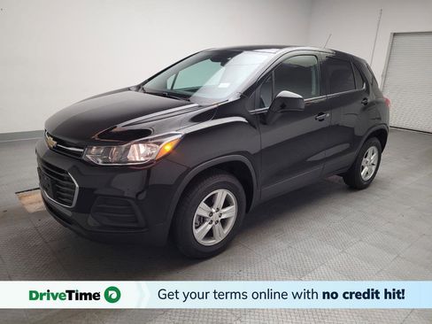 Used 2022 Chevrolet Trax LS w/ Tint and Cruise Package AWD/4WD image 1