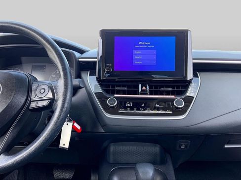 Used 2025 Toyota Corolla LE FWD image 7