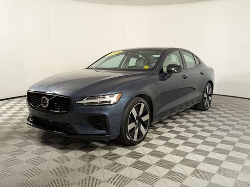 Used 2024 Volvo S60 T8 Plus w/ Protection Package Premier AWD/4WD image 7