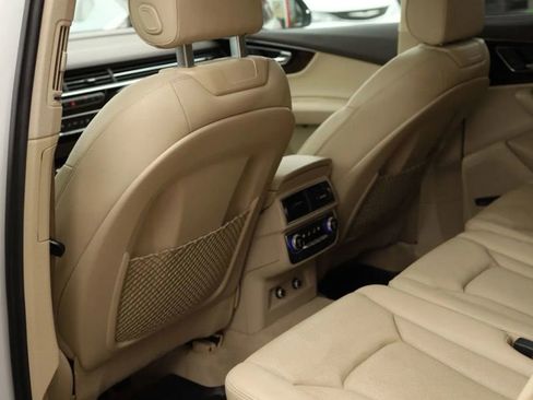 Used 2018 Audi Q7 3.0T Prestige w/ Prestige Package image 33