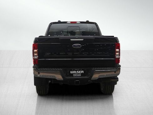 Used 2022 Ford F350 Lariat w/ Chrome Package image 4