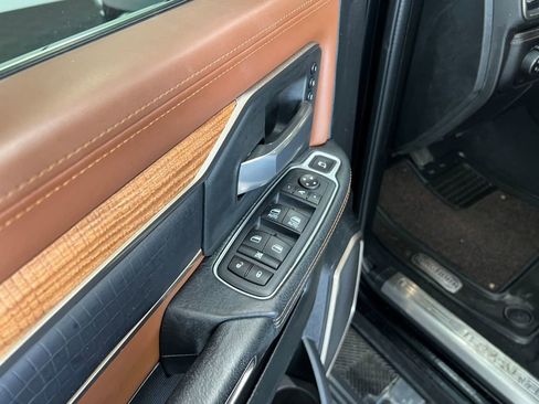 Used 2019 RAM 2500 Limited AWD/4WD image 11