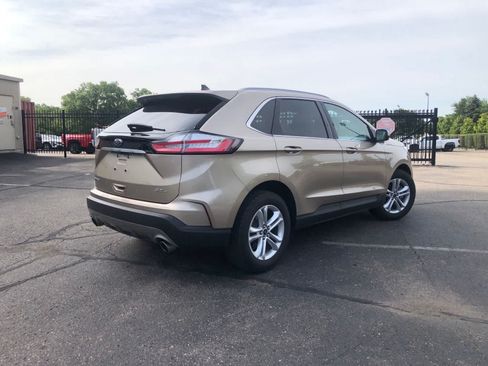 Used 2020 Ford Edge SEL w/ Convenience Package FWD image 3