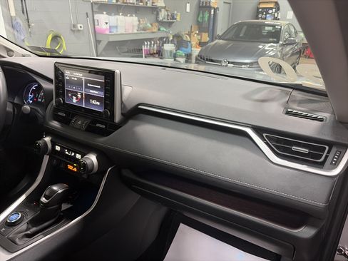 Used 2020 Toyota RAV4 Limited w/ Carpet Mat Package AWD/4WD image 35