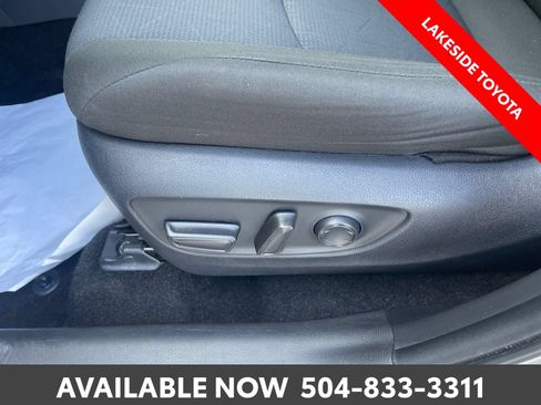 Certified 2025 Toyota RAV4 XLE FWD image 27