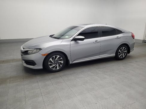 Used 2018 Honda Civic EX image 2