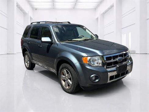 Used 2011 Ford Escape Limited w/ 302A Rapid Spec Order Code FWD image 38