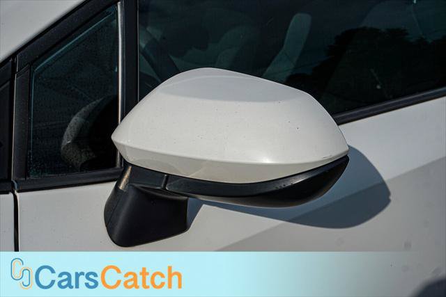 Used 2020 Toyota Corolla LE FWD image 17