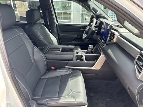 Used 2026 Toyota Tundra Limited AWD/4WD image 31