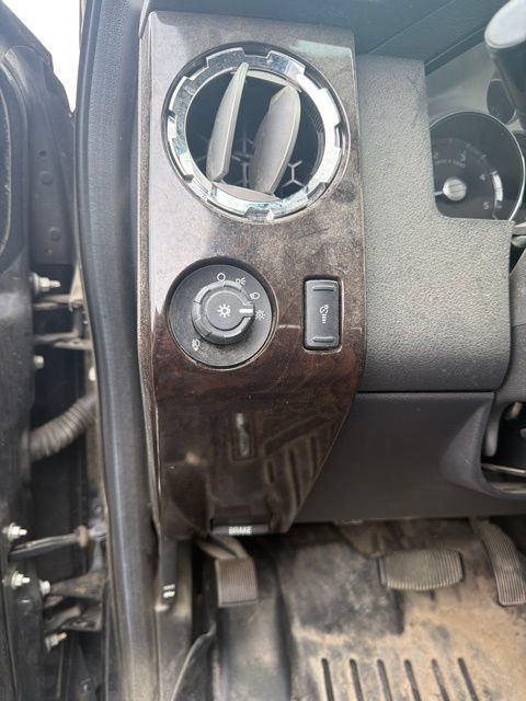 Used 2014 Ford F350 Platinum AWD/4WD image 18