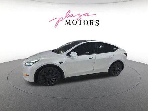 Used 2024 Tesla Model Y Performance AWD/4WD image 1