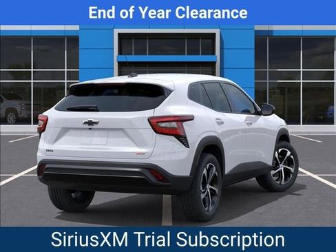 New 2025 Chevrolet Trax RS image 4