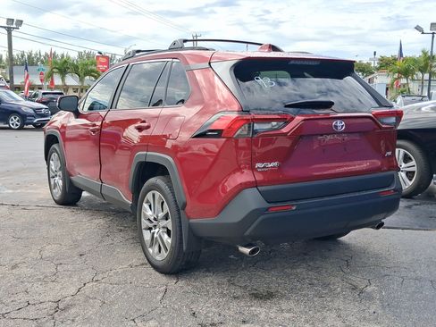 Used 2025 Toyota RAV4 XLE Premium w/ Weather Package image 8