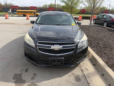 Used 2013 Chevrolet Malibu LT w/ Power Convenience Package FWD image 3