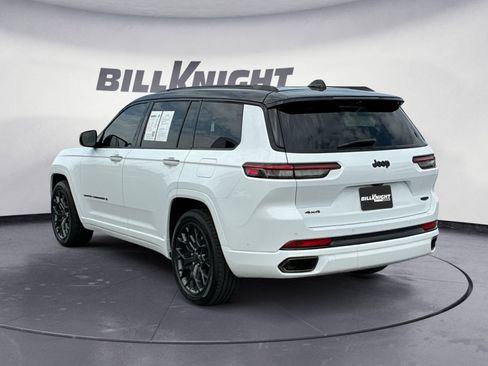 Used 2024 Jeep Grand Cherokee L Summit AWD/4WD image 3