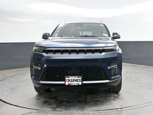 New 2026 Jeep Grand Wagoneer Limited AWD/4WD image 2