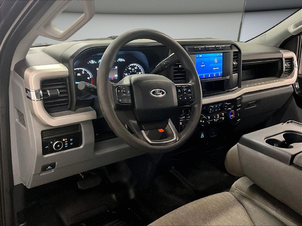 Used 2024 Ford F250 XL AWD/4WD image 18