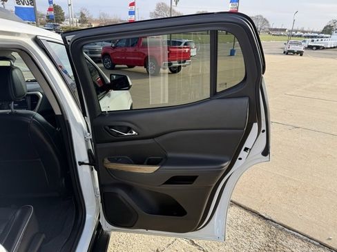 Used 2018 GMC Acadia Denali image 15