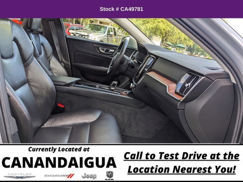 Used 2025 Volvo V60 B5 Cross Country Plus AWD/4WD image 30