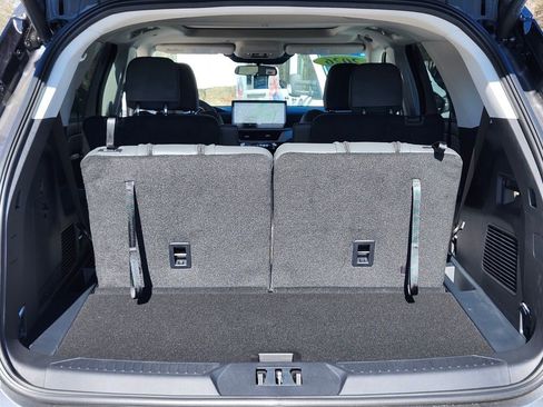 New 2026 Ford Explorer Active w/ Active Comfort Package image 35