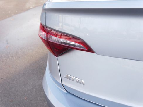 Used 2019 Volkswagen Jetta S w/ Driver Assistance Package image 17