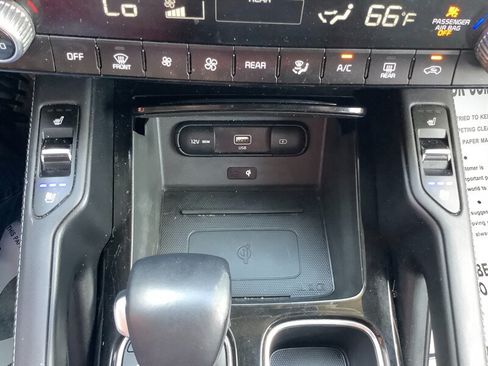 Used 2020 Kia Telluride SX w/ SX Prestige Package AWD/4WD image 28