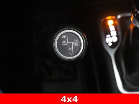 Used 2022 Jeep Wrangler Unlimited Sahara image 24