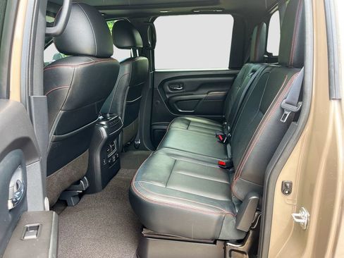 Used 2024 Nissan Titan PRO-4X w/ Pro-4x Convenience Package AWD/4WD image 26