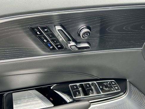 New 2026 Cadillac Lyriq V image 18