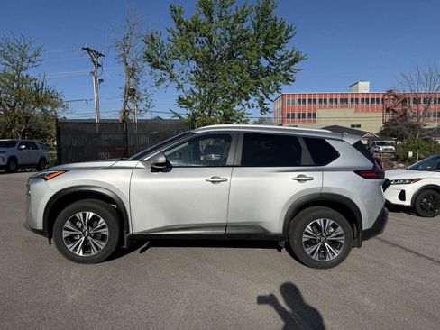 Used 2023 Nissan Rogue SV w/ SV Premium B Package image 6