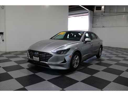 Used 2020 Hyundai Sonata SE image 16