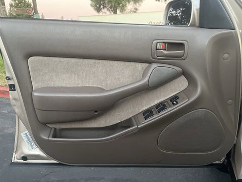 Used 1995 Toyota Camry XLE image 28