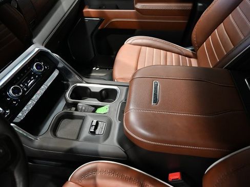 Used 2024 GMC Sierra 3500 Denali Ultimate image 27