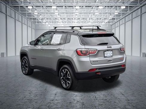 Used 2019 Jeep Compass Trailhawk AWD/4WD image 3