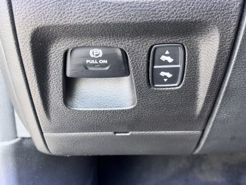 Used 2022 RAM 1500 Big Horn AWD/4WD image 14