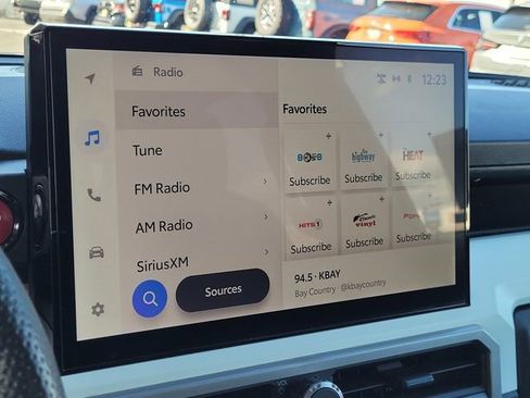 Used 2024 Toyota Tacoma TRD Off-Road image 9