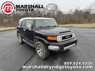 Used 2014 Toyota FJ Cruiser Base video 1