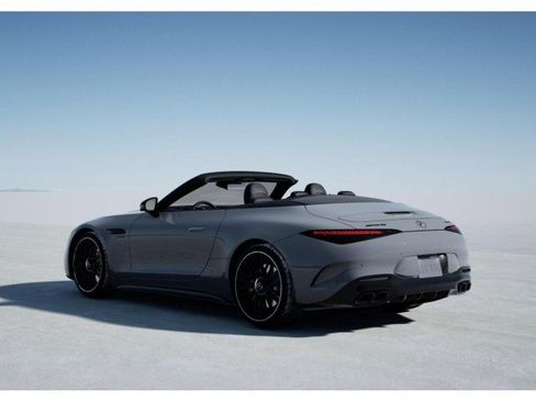 Used 2022 Mercedes-Benz SL 55 AMG 4MATIC image 28