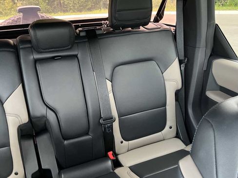 Used 2022 Ford Bronco Wildtrak AWD/4WD image 34