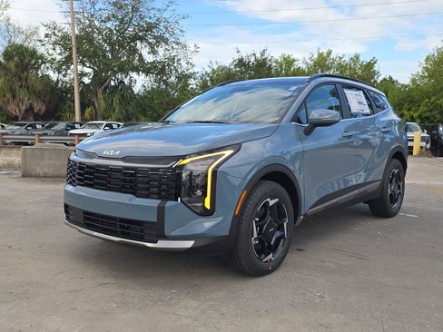 New 2026 Kia Sportage EX AWD/4WD image 4