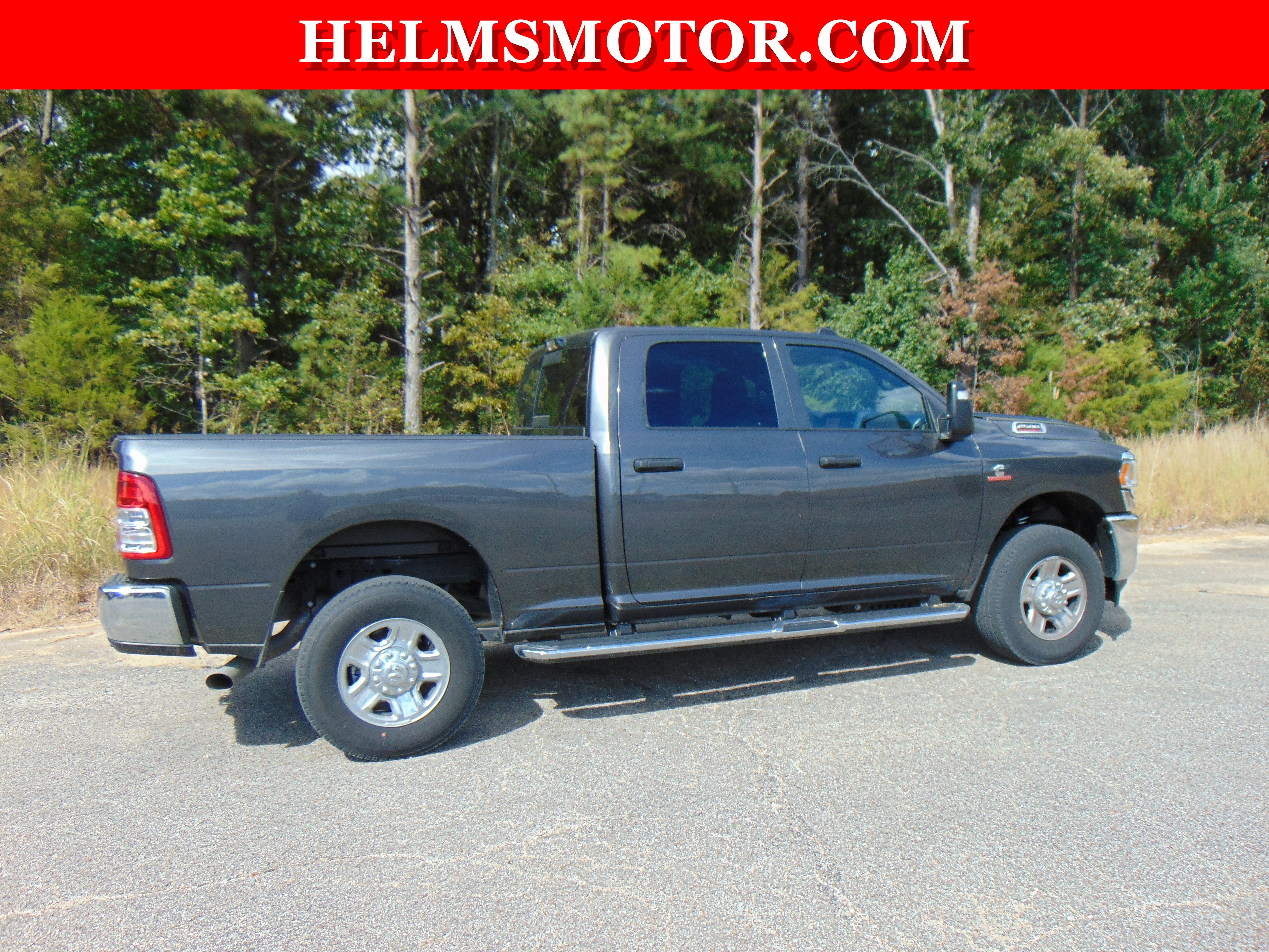 Used 2024 RAM 2500 Tradesman w/ Chrome Appearance Group AWD/4WD image 13