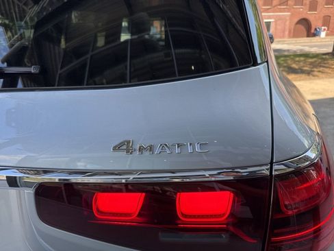 New 2025 Mercedes-Benz GLS 450 4MATIC image 11