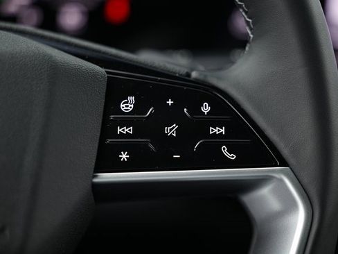 New 2025 Audi Q5 Prestige image 17