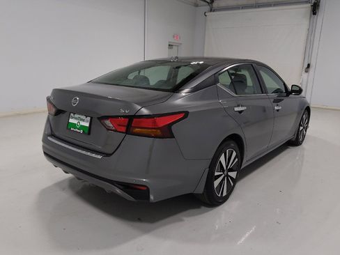 Used 2022 Nissan Altima 2.5 SV image 9